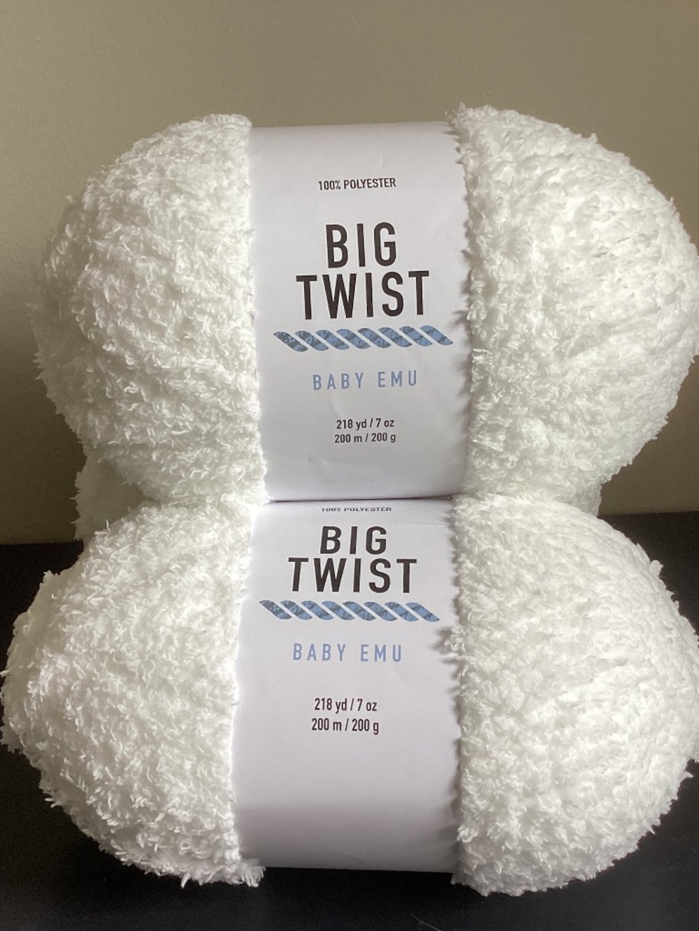 Brand New Lot of 3 Skeins Big Twist Yarn Powered Sugar 7oz/218 yards